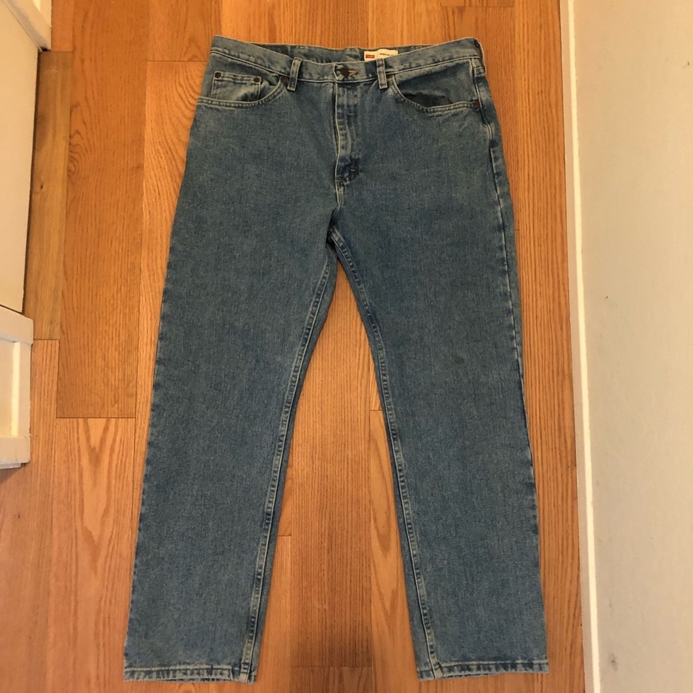Light/Medium Wash Regular Fit Wrangler Jeans